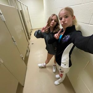 Meet your Posher, Caylee